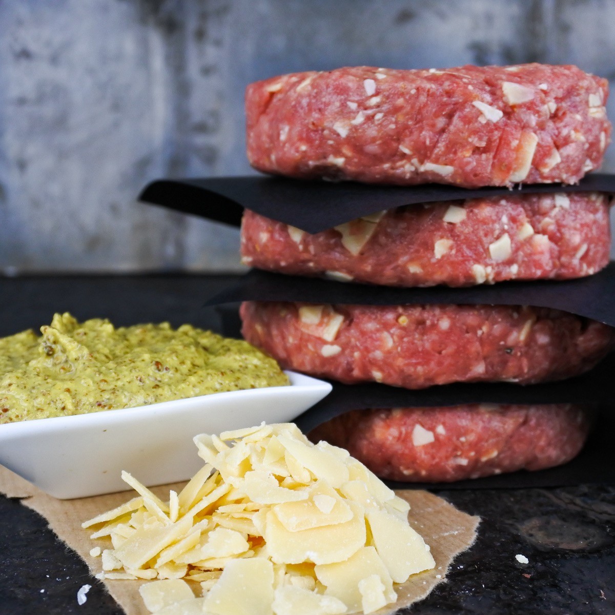 Black Angus burger | Old Amsterdam mosterd