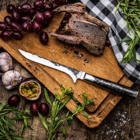 Forged intense uitbeenmes