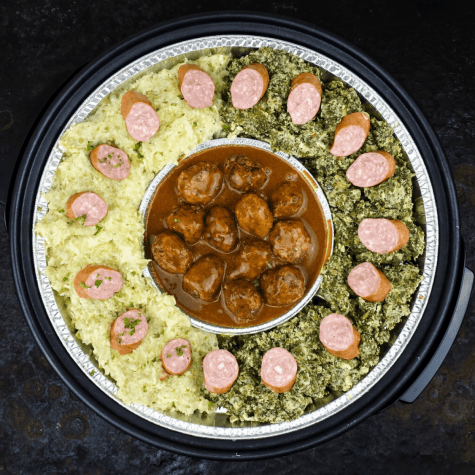 Zuurkool + boerenkool + gehaktballetjes in jus + rookworst