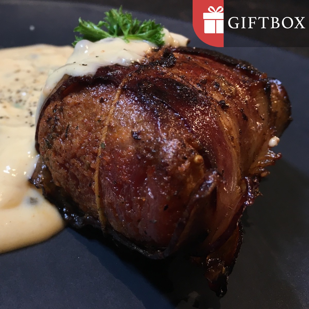 Giftbox 10 daags Vleespakket Populair (2 p) (Black Angus burger | Cheddar jalapeno -2x 100g Small)