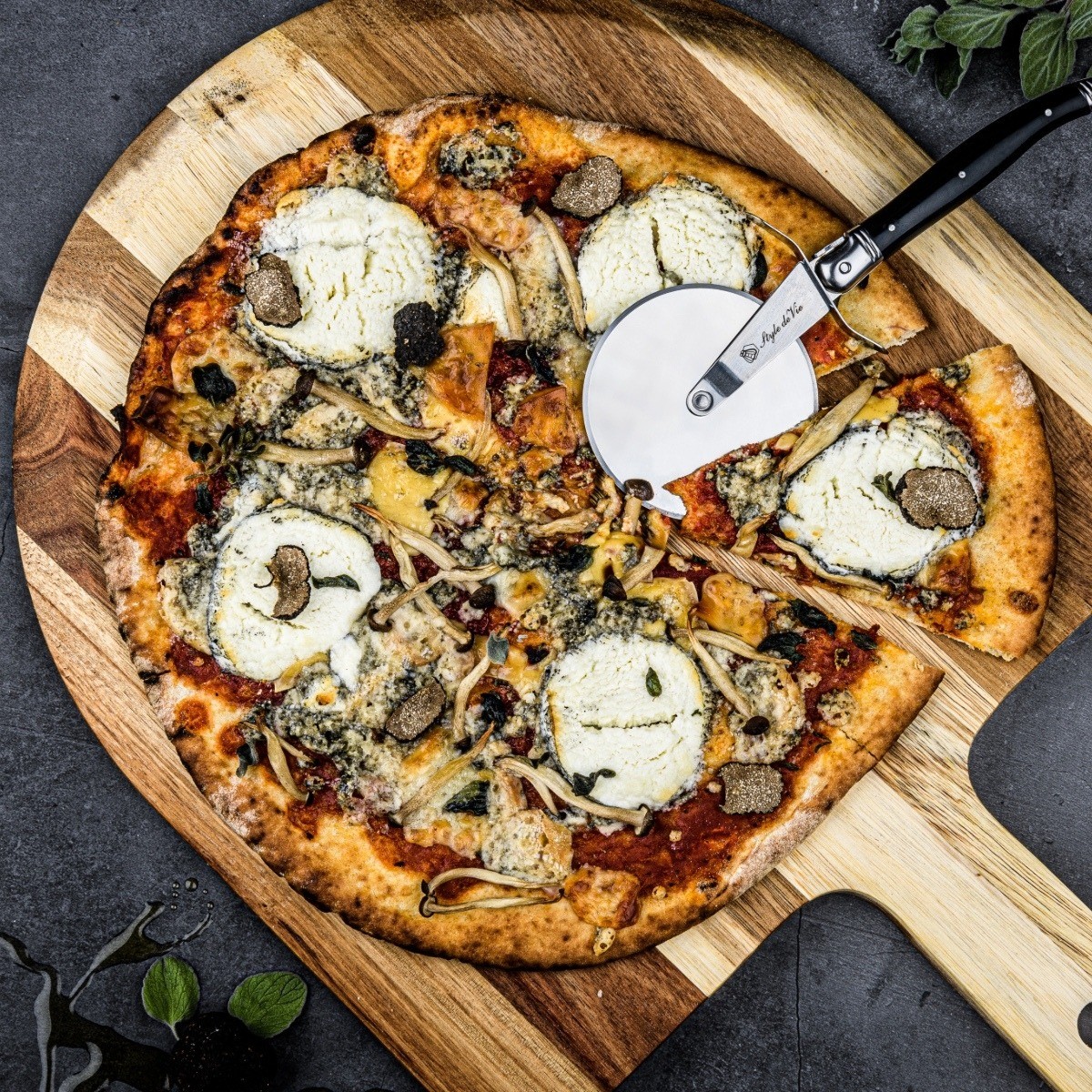 Laguiole pizzames met snijplank