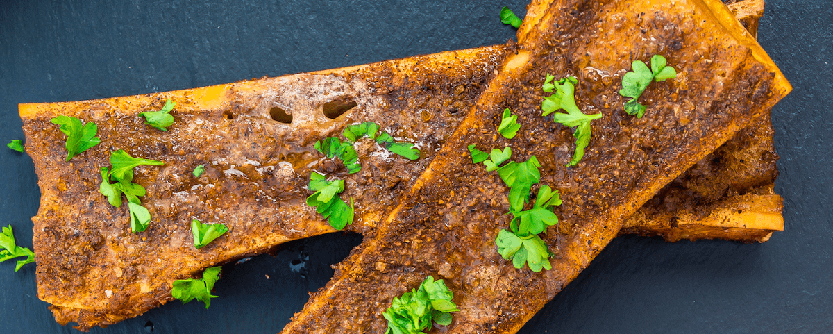 Knoflookcrostini met Godenboter van beenmerg