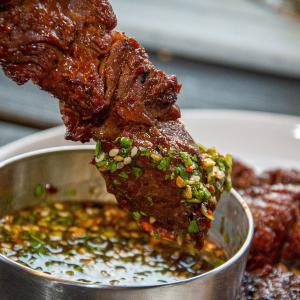 Bavette spiesjes met Japanse Chimichurri