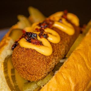 Brioche broodje rendang kroket