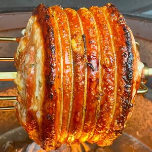 Crackling Porchetta van de rotisserie