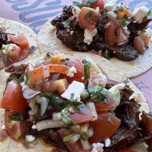 Pulled Beef taco's met pico de gallo