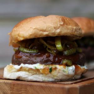 Tikka masala burger met Raita