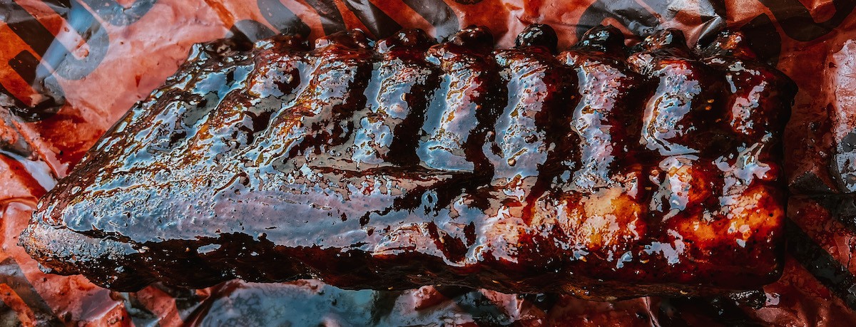 Babyback ribs met Blueberry BBQ saus