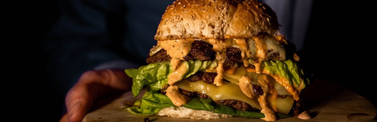 Smash Burger met homemade saus
