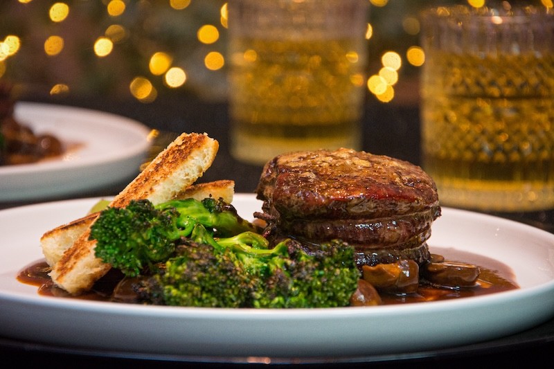 Tournedos met truffeljus en kastanjechampignons