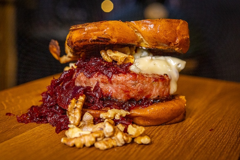 Winter iberico burger