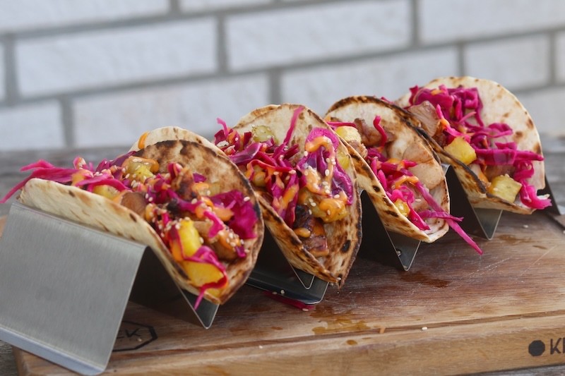taco's met Japanse kipsaté
